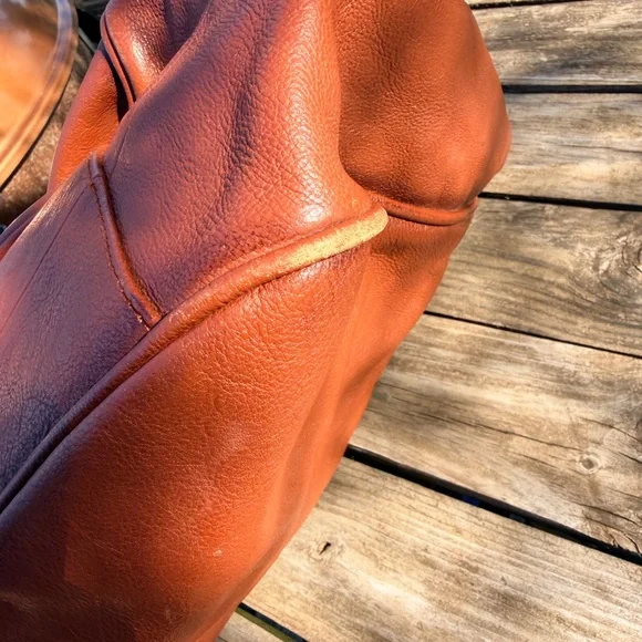 Frye Chestnut Brown Pebbled Leather Hobo Shoulder Bag - Picture 11 of 15